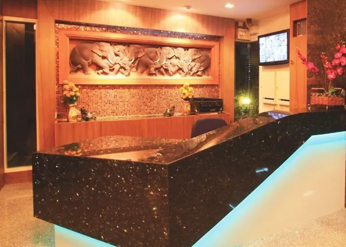 L-seven Hotel