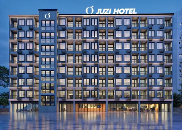 L-seven Hotel