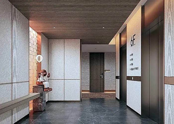 L-seven Hotel